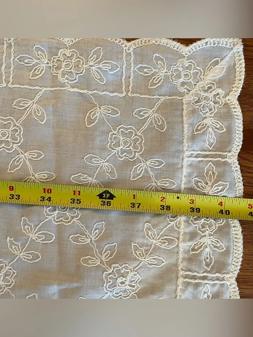 Vintage Stitched Table Runner Lot Of 2 White 22” X‎ 40”